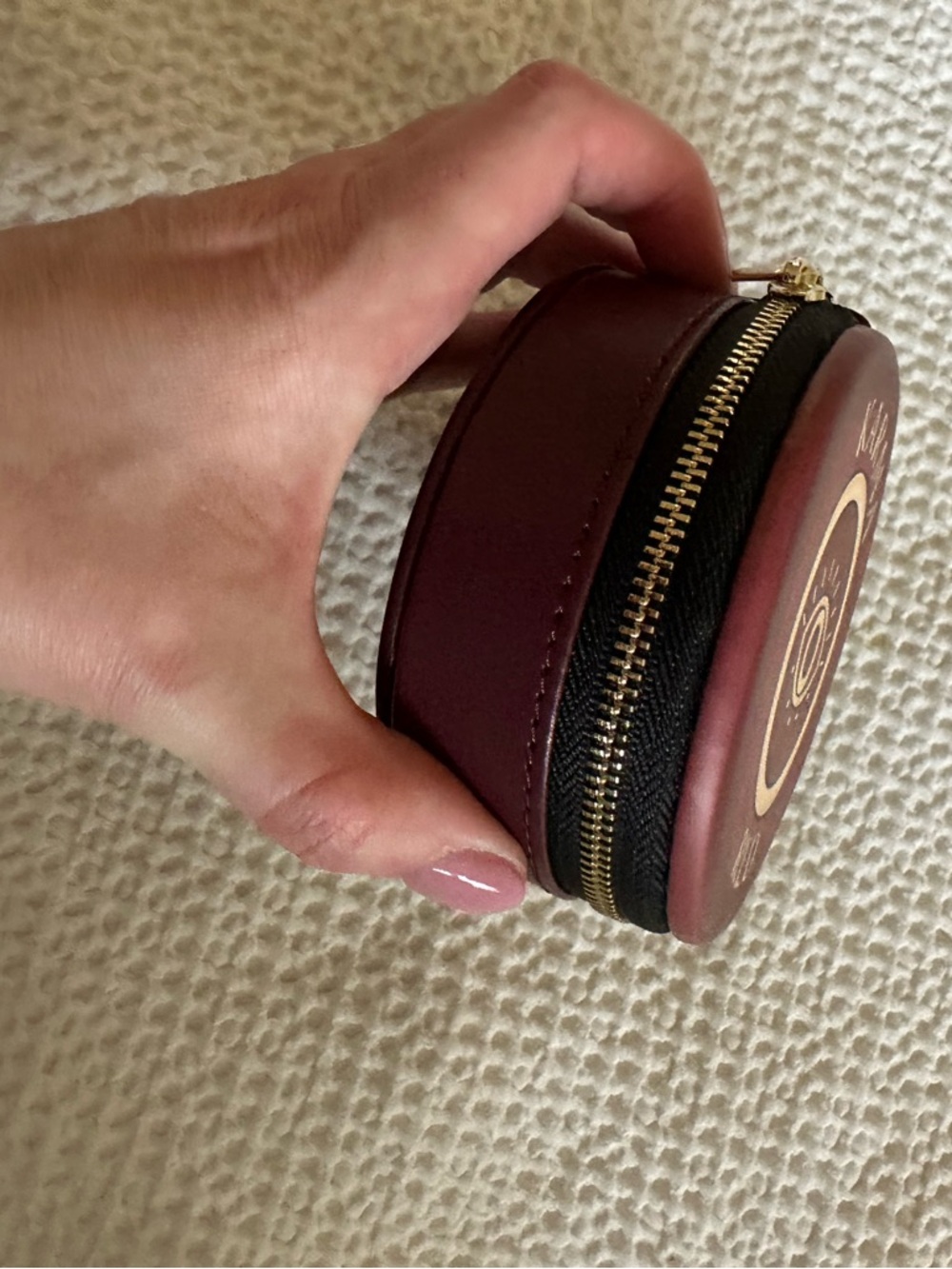 Karma Red Decorative Compact Accessory - Picture 2 of 3